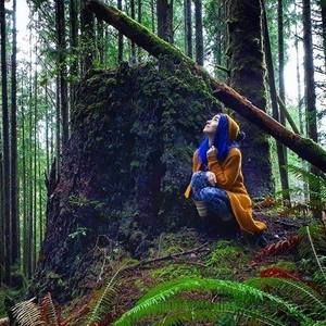 Meet your Posher, Maeve